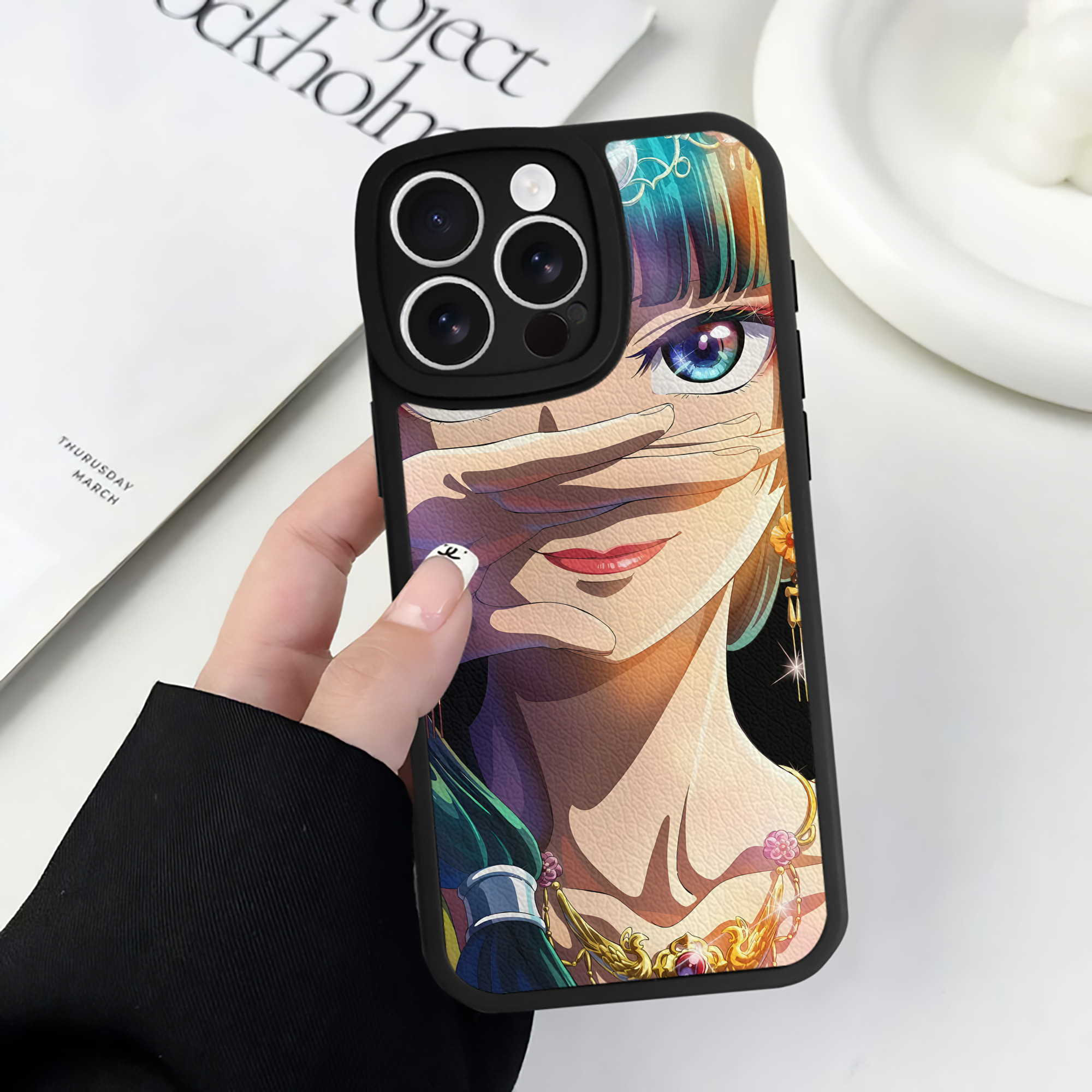 （画像用） 薬屋のひとりごと The Apothecary Diaries 【iPhone 16シリーズ対応】シリコンスマホケース（レザー調） 材質：シリコン